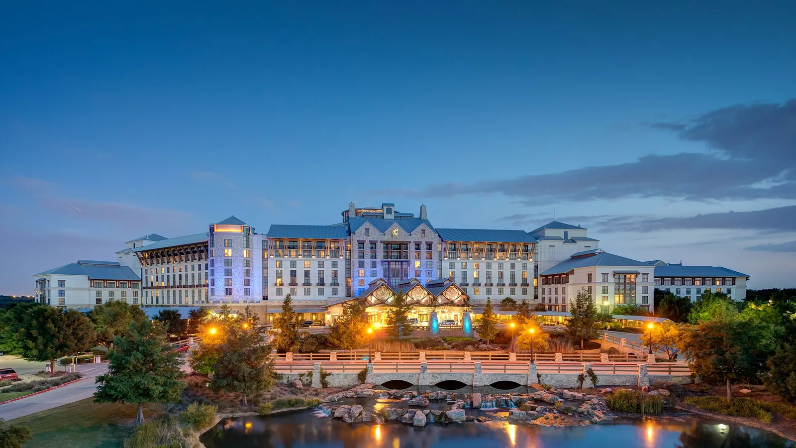 Roofing for Hotel Owners and Hospitality Groups in South Bend, IN